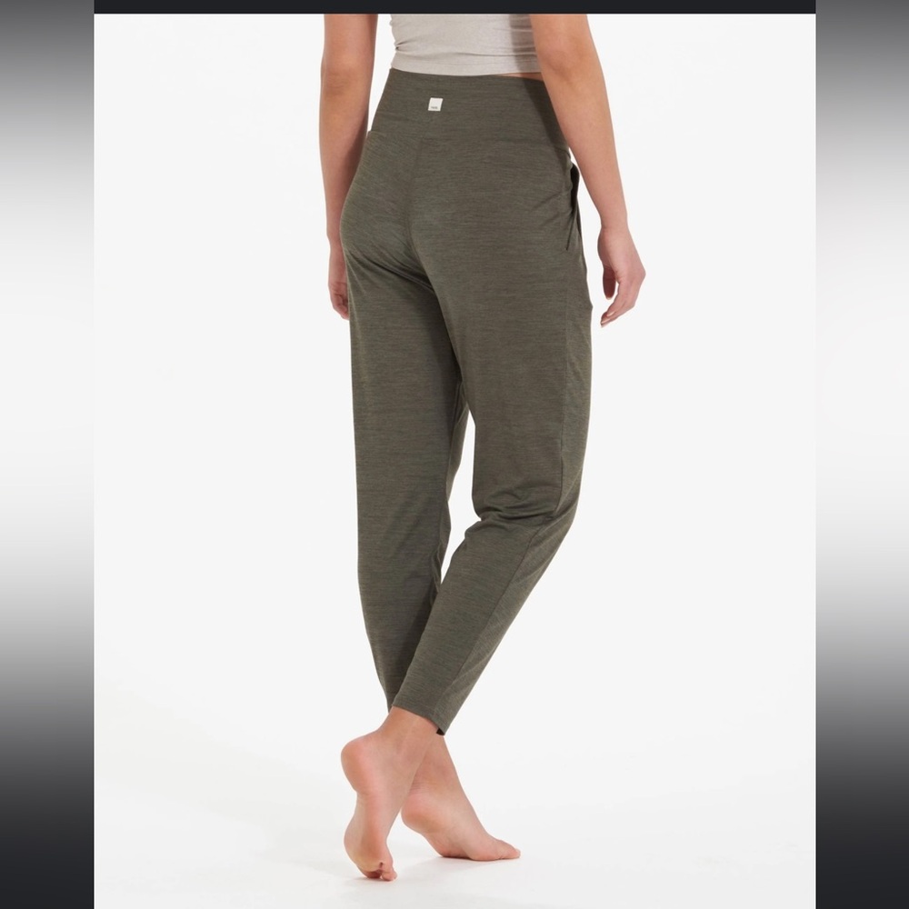 Vuori Lux Harem Jogger View 4